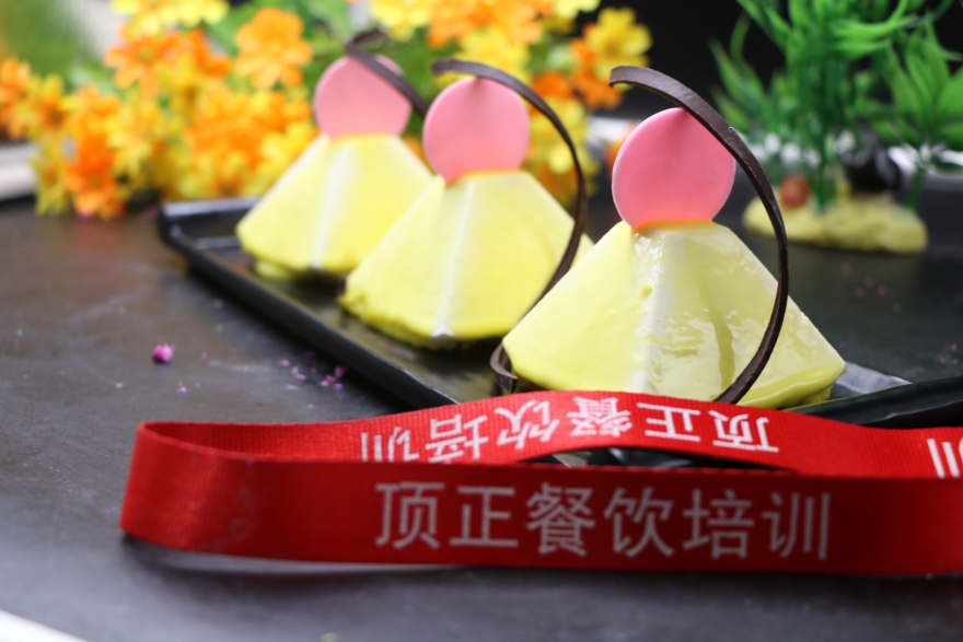 青岛镜面蛋糕培训